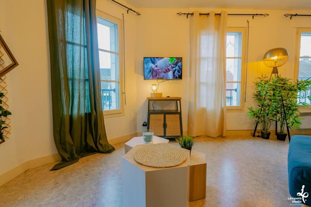Appartement Romance Florale Troyes Exterior foto